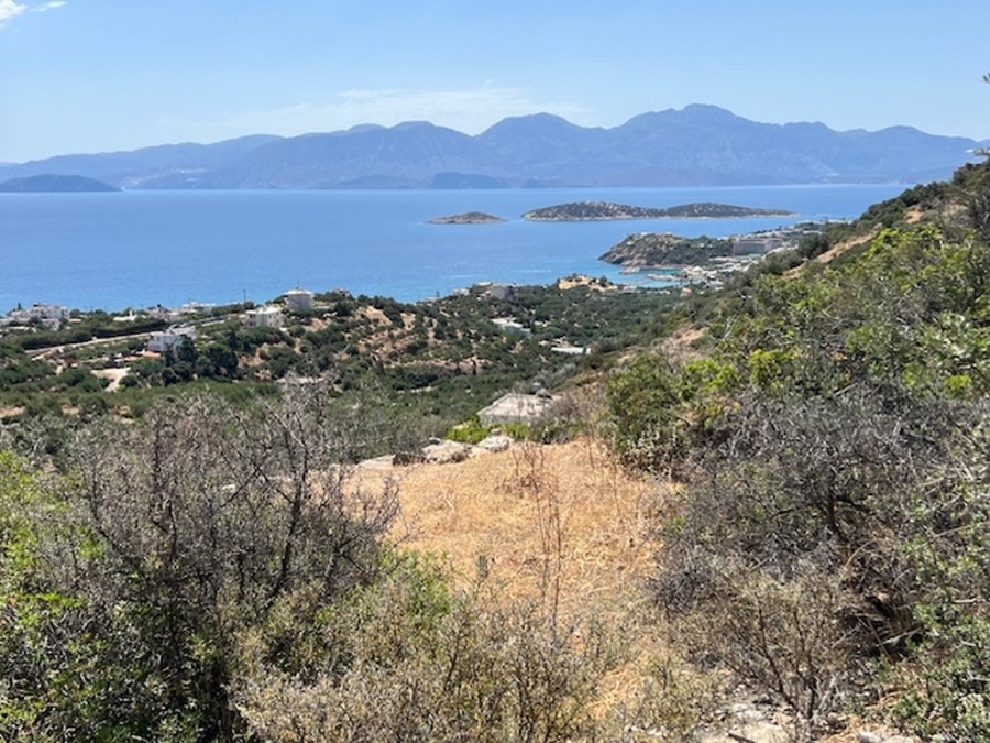 Buildable  land  of 5.000m2 for sale with panoramic sea view 