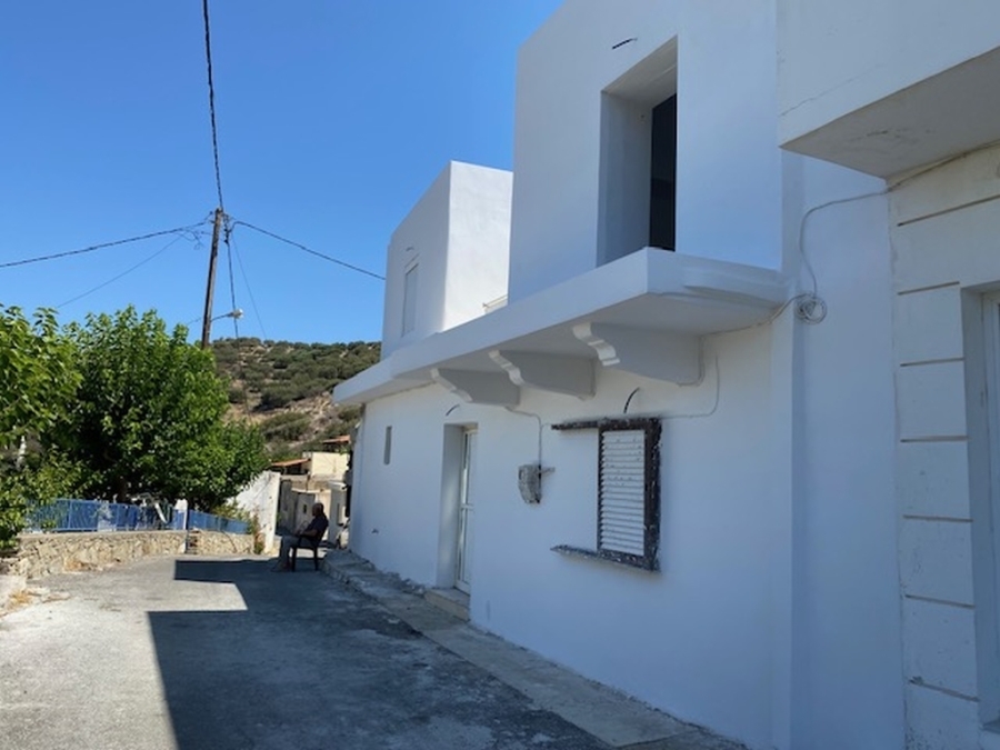 A semi-renovated unfinished building  for sale in  Sfaka of Sitia 