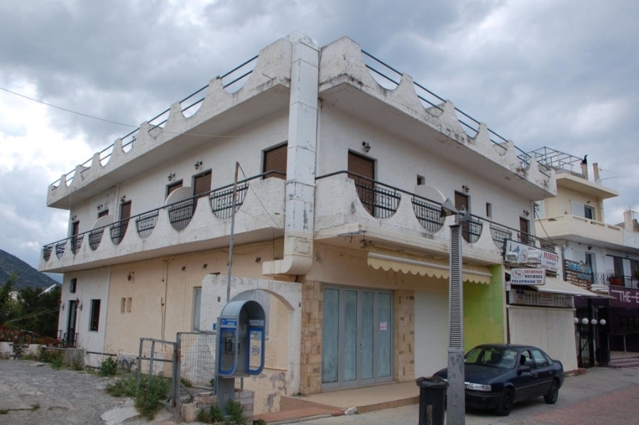 Complex of 18 apartments for sale in Mallia 