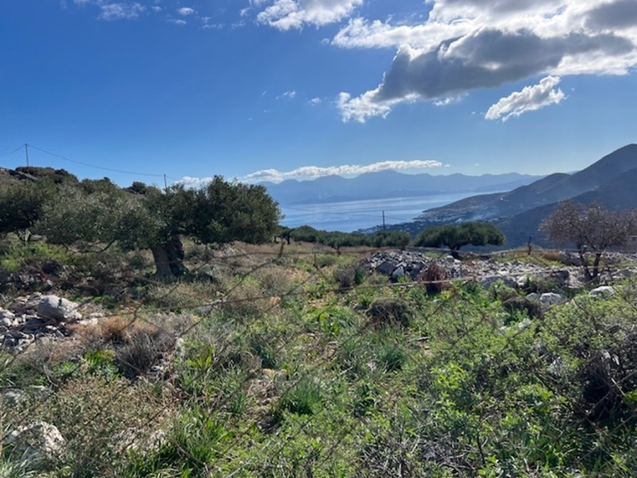 Building land plot with countryside view for sale in Elounda 