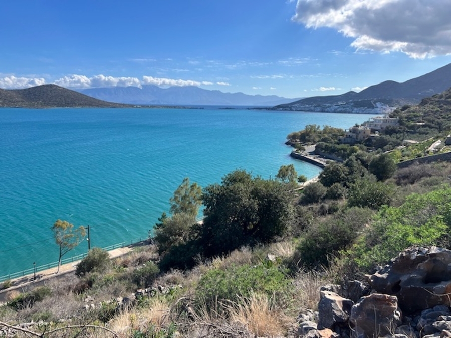 Land plot of 7.000m2 with view to Elounda Bay for sale 